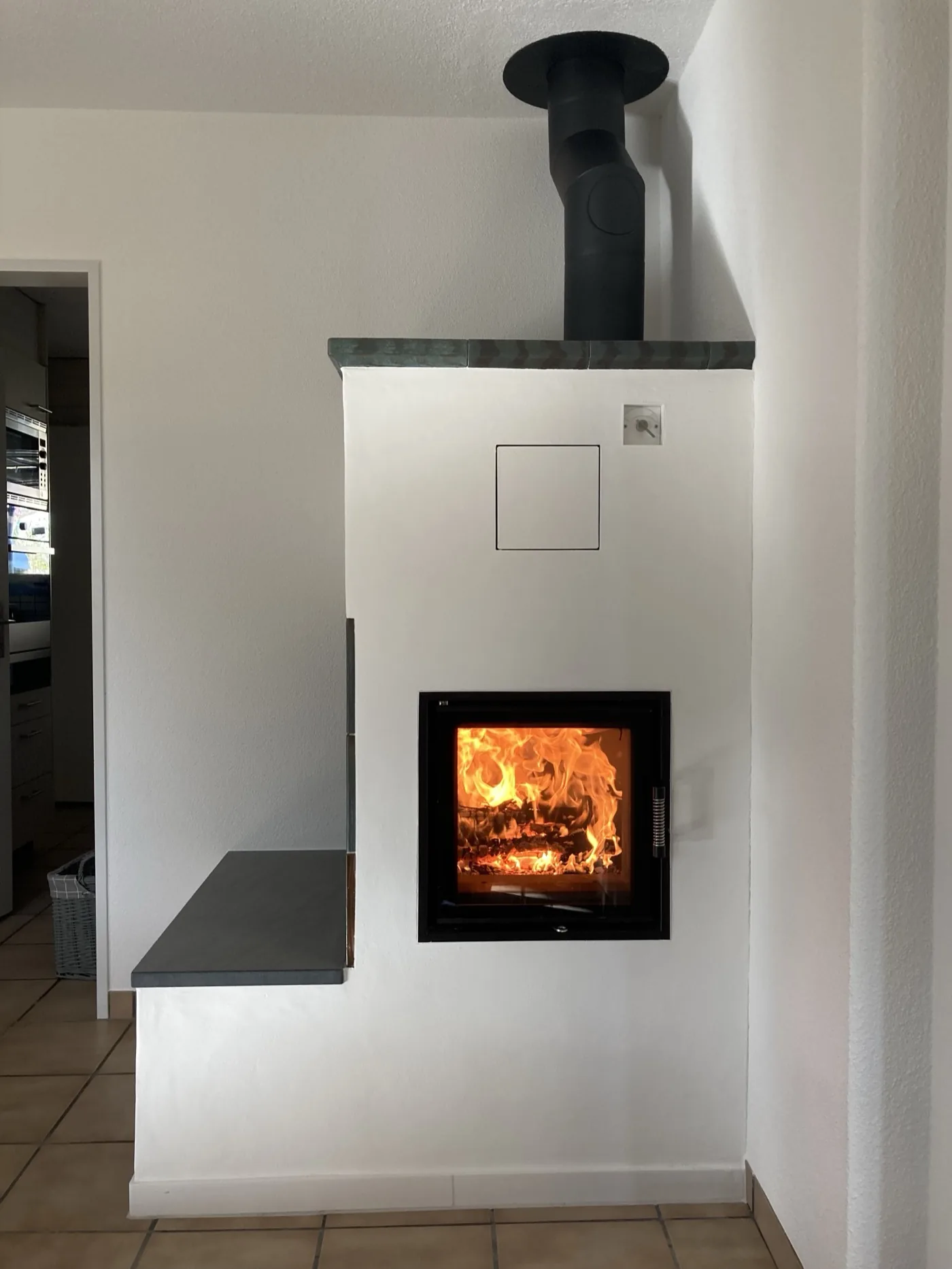 Speicherofen Schaffhausen – Frontansicht mit Feuerfenster